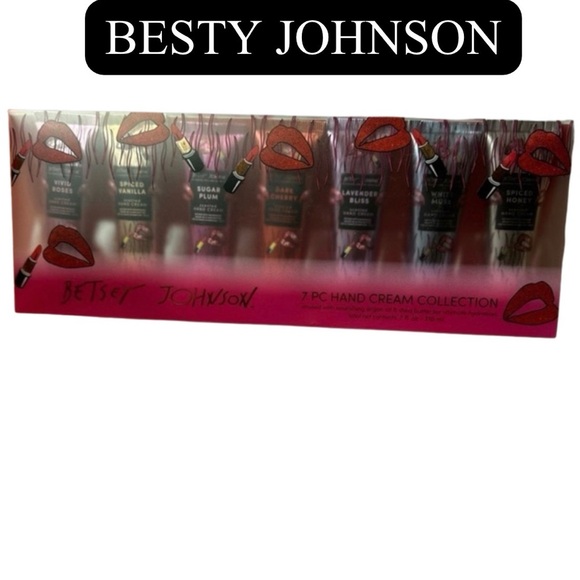 BETSEY JOHNSON 7 Piece Hand Cream Collection NIP